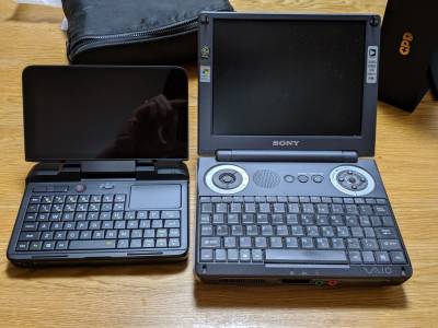 GPD Micro PC(VAIO U101とともに)